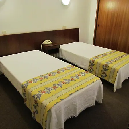 Sao Tomas מלון 2*